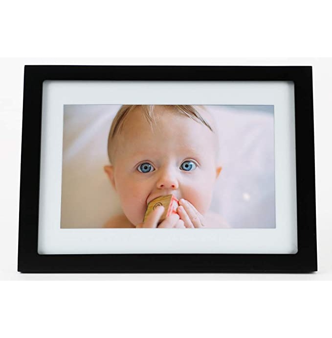 New Year's Eve Gift Ideas - Digital picture frame