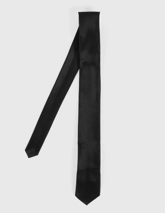 Plain Slim Tie - new years gift ideas for him